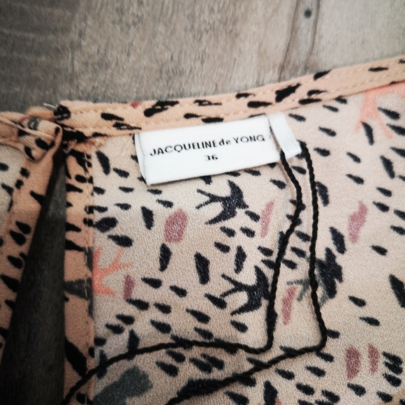 Full sleeve Romper - Picture 3 of 3